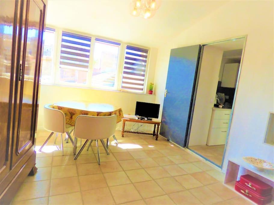 La Terrasse Ensoleillee Arles Camargue Διαμέρισμα Εξωτερικό φωτογραφία