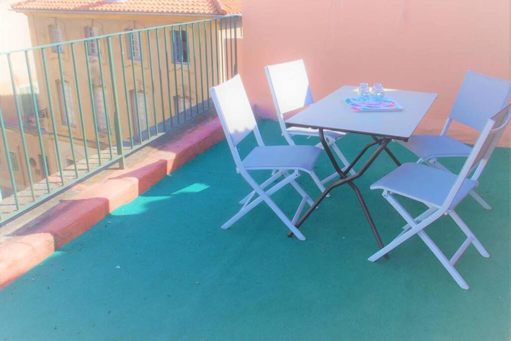 La Terrasse Ensoleillee Arles Camargue Διαμέρισμα Εξωτερικό φωτογραφία