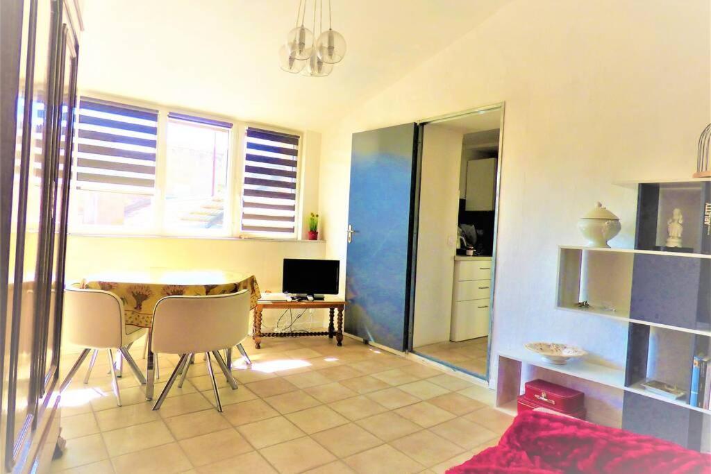 La Terrasse Ensoleillee Arles Camargue Διαμέρισμα Εξωτερικό φωτογραφία